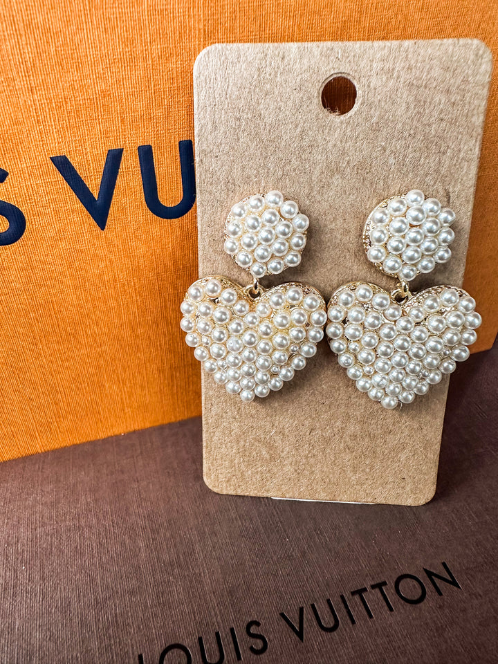 PEARL HEART DANGLE EARRINGS