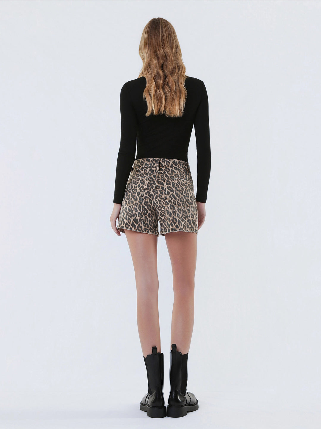 Super High Rise Leopard Shorts