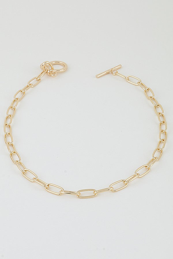 Modern Horseshoe Toggle Chain Necklace