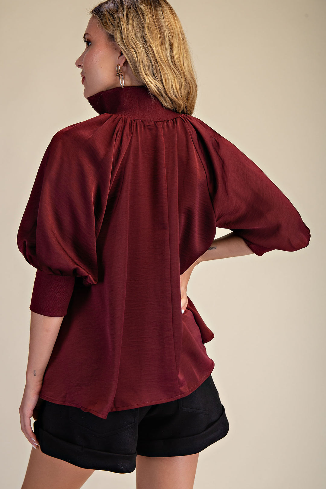 Mock Neck Band Puff Sleeve Blouse