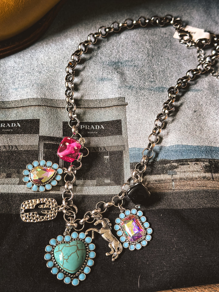 WESTERN STYLE HEART MULTI CHARM NECKLACE SET