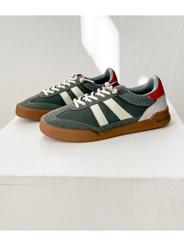 Brita Sneaker