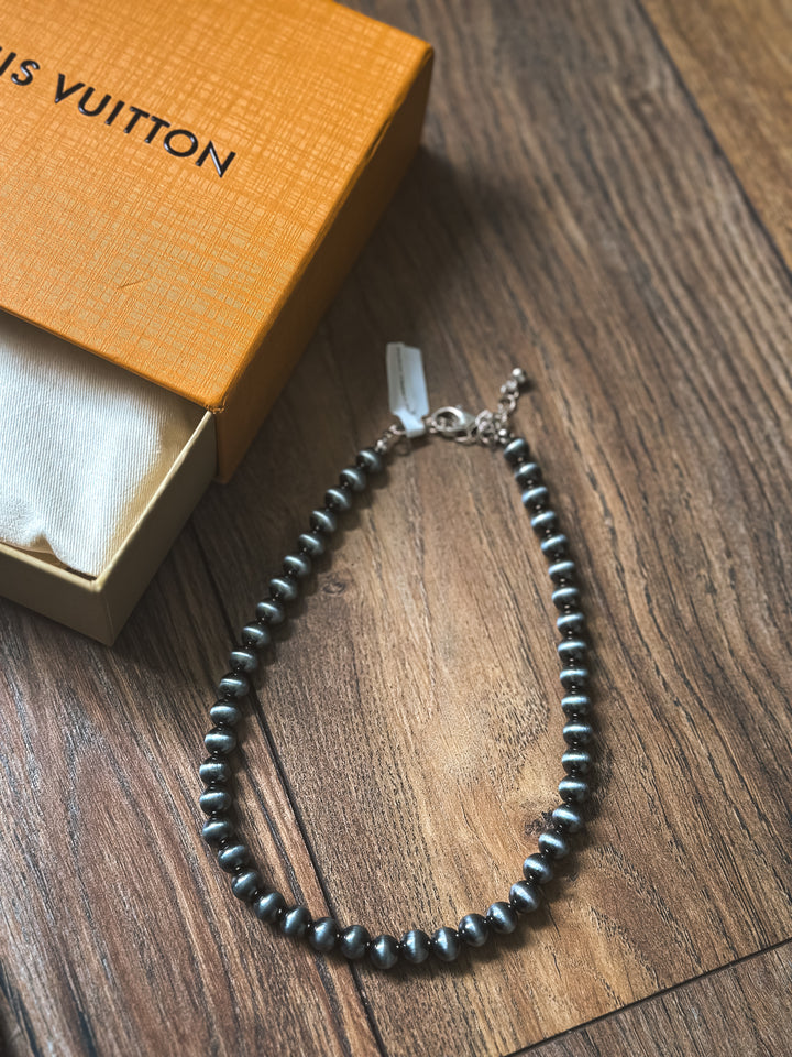 Medium Western Pearl Necklace
