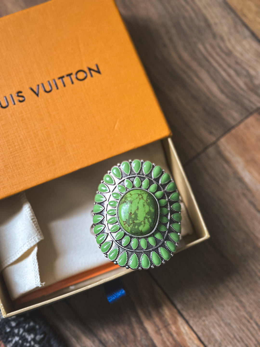 Green Oval Stone  Bangle