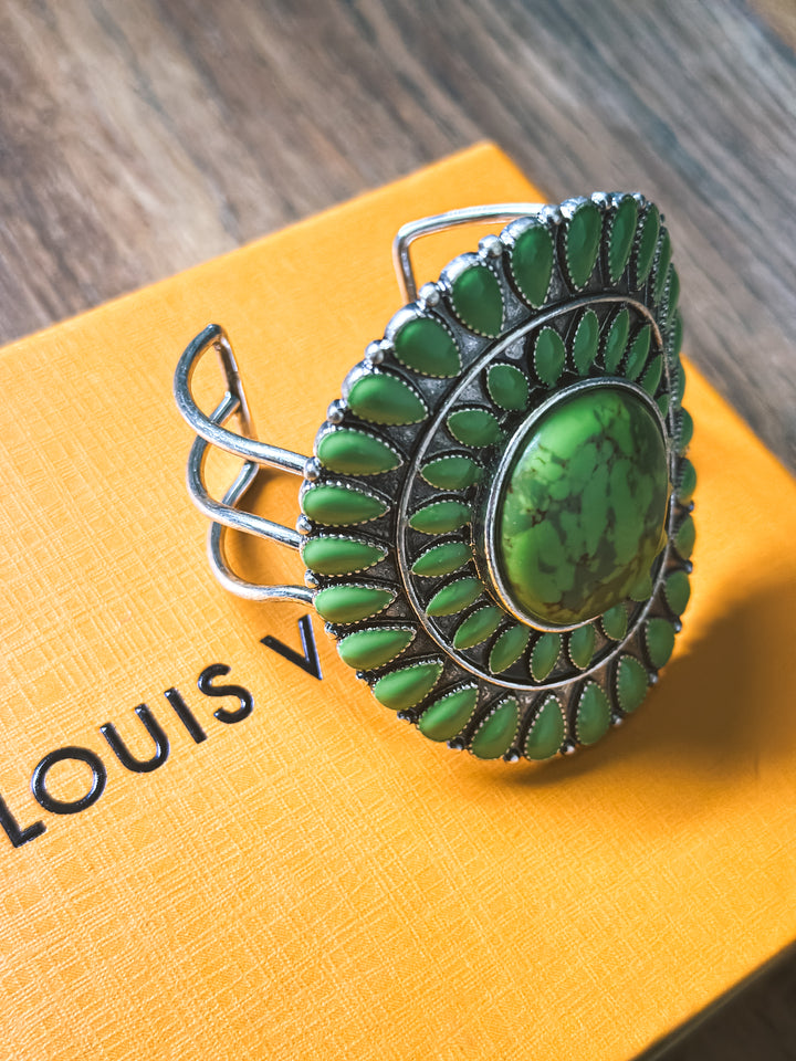 Green Oval Stone  Bangle
