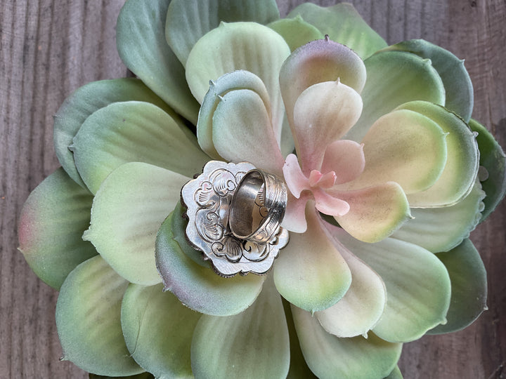 Lovelock Ring