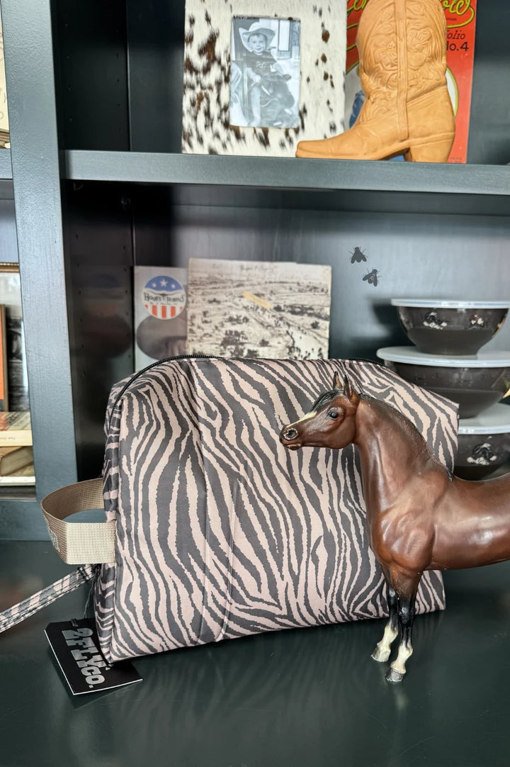 That Traveler Bag-Zebrahhh