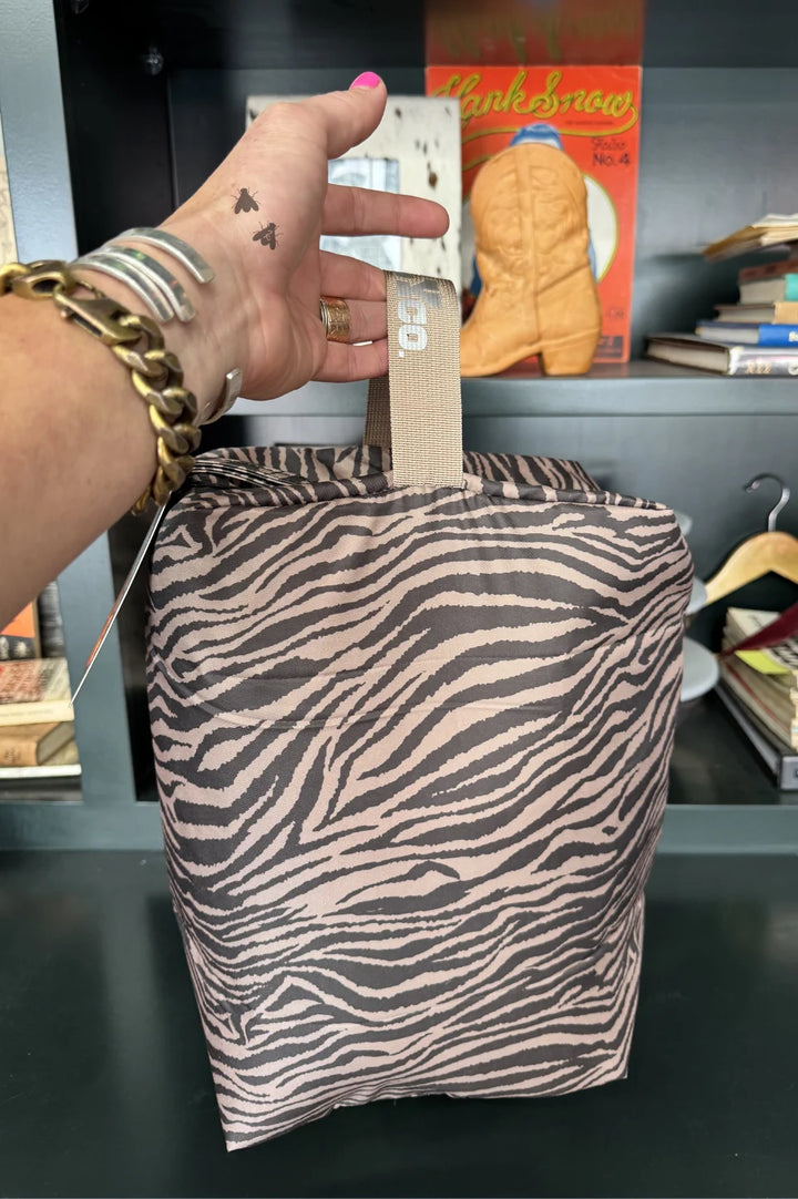 That Traveler Bag-Zebrahhh