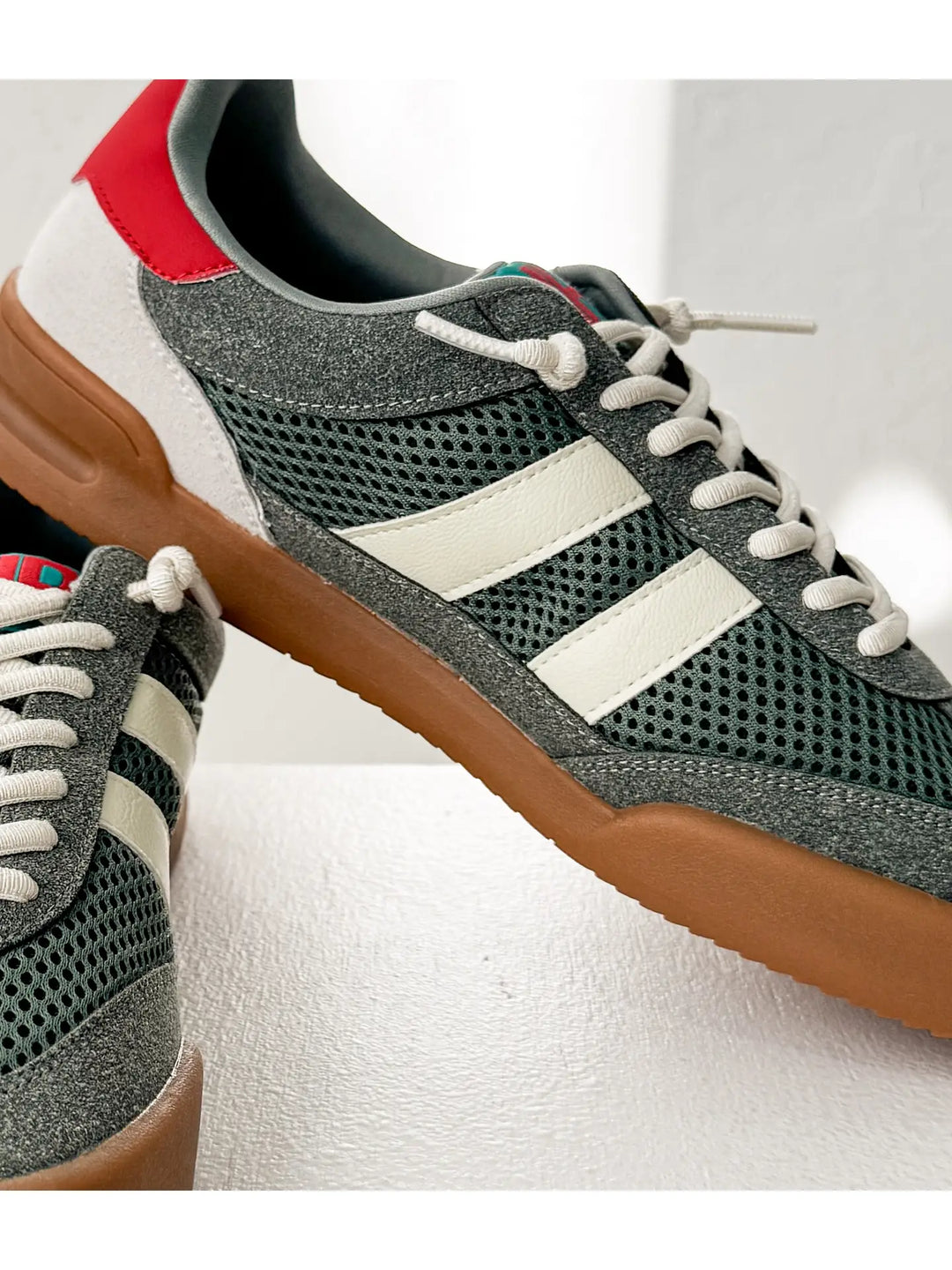 Brita Sneaker