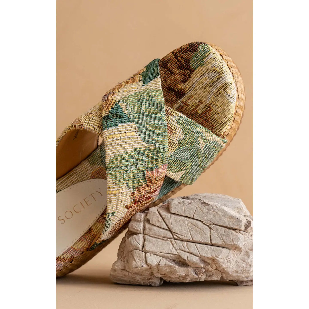 The Fresno | Floral Raffia Platform Sandal