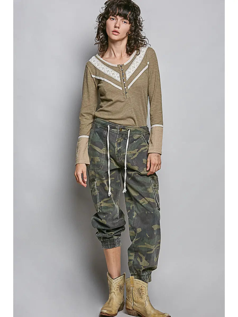 Pocket Detailed Camo Jogger Pant