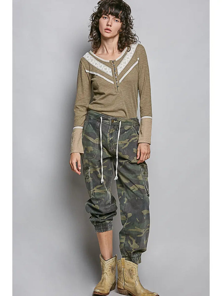 Pocket Detailed Camo Jogger Pant