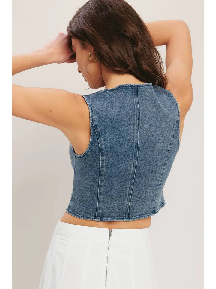 Carly Vest