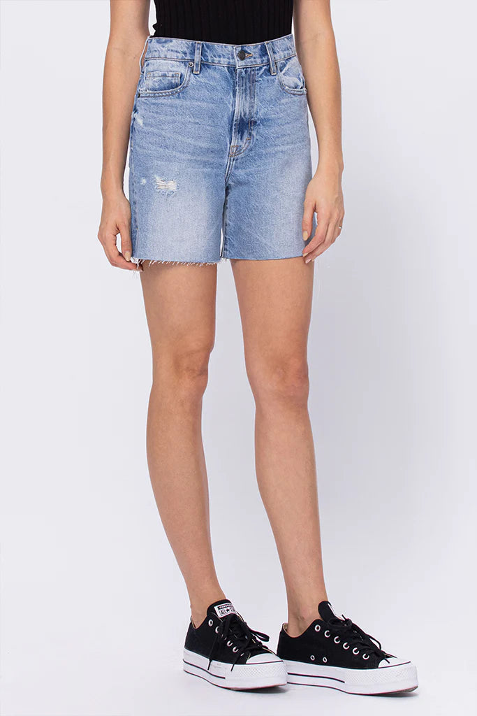 Logan Dad Shorts-Medium Wash
